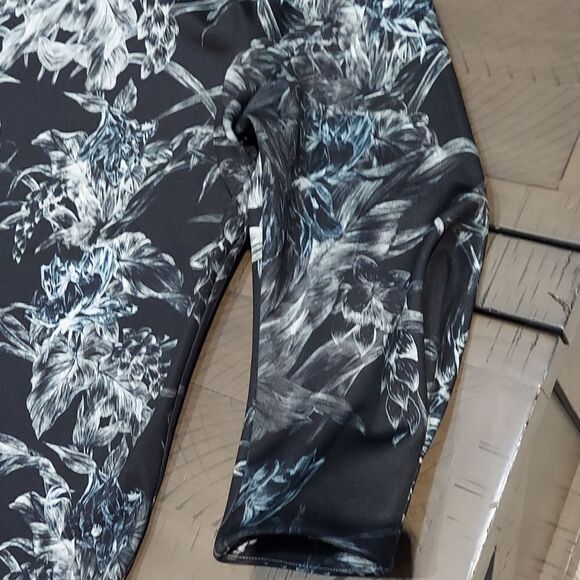 Ted Baker Abstract Berila Evergreen Print Blouse Sz 4 - Picture 5 of 10